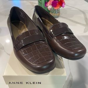 Anne Klein brown loafers